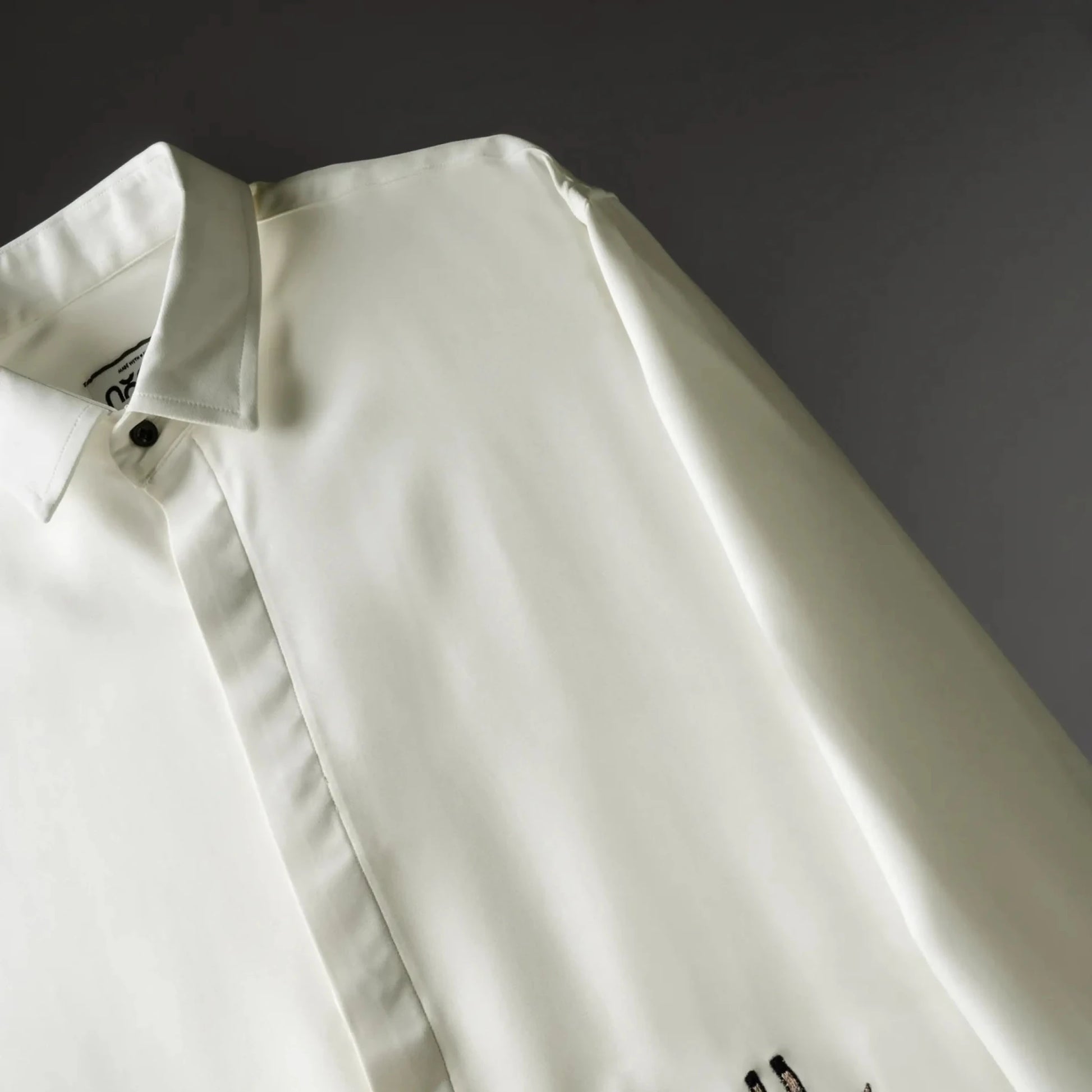 Above All – Cream Giraffe Embroidered Shirt