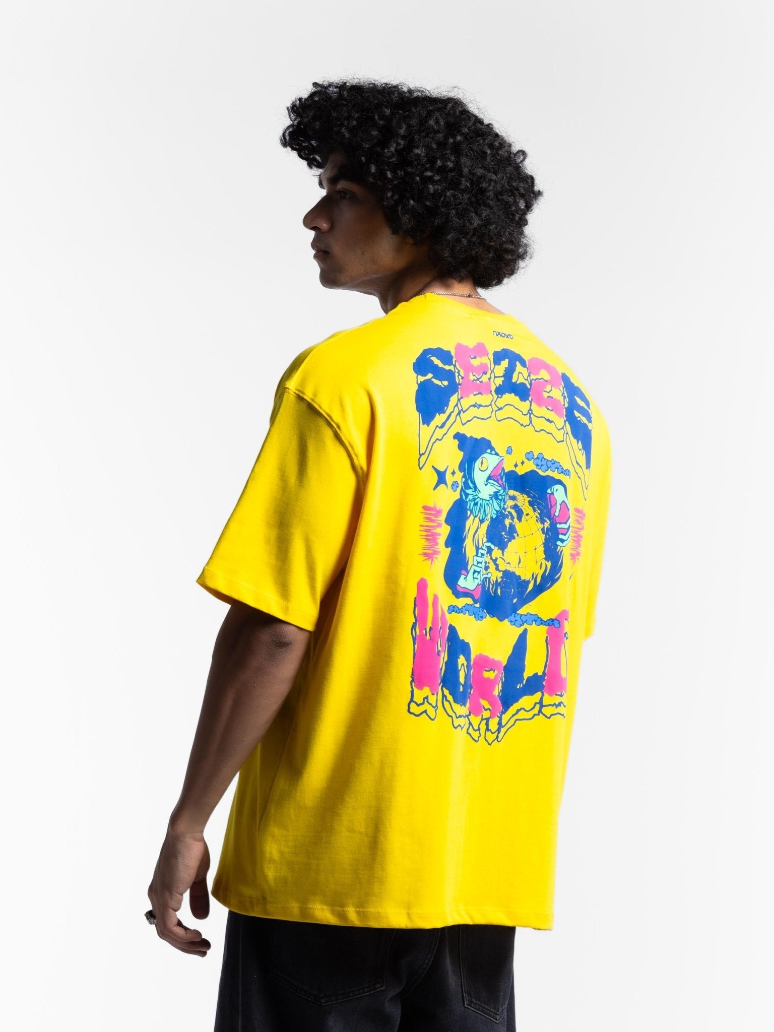 Oversized printed t-shirts unique colors NOOOB Seize the World yellow globe
