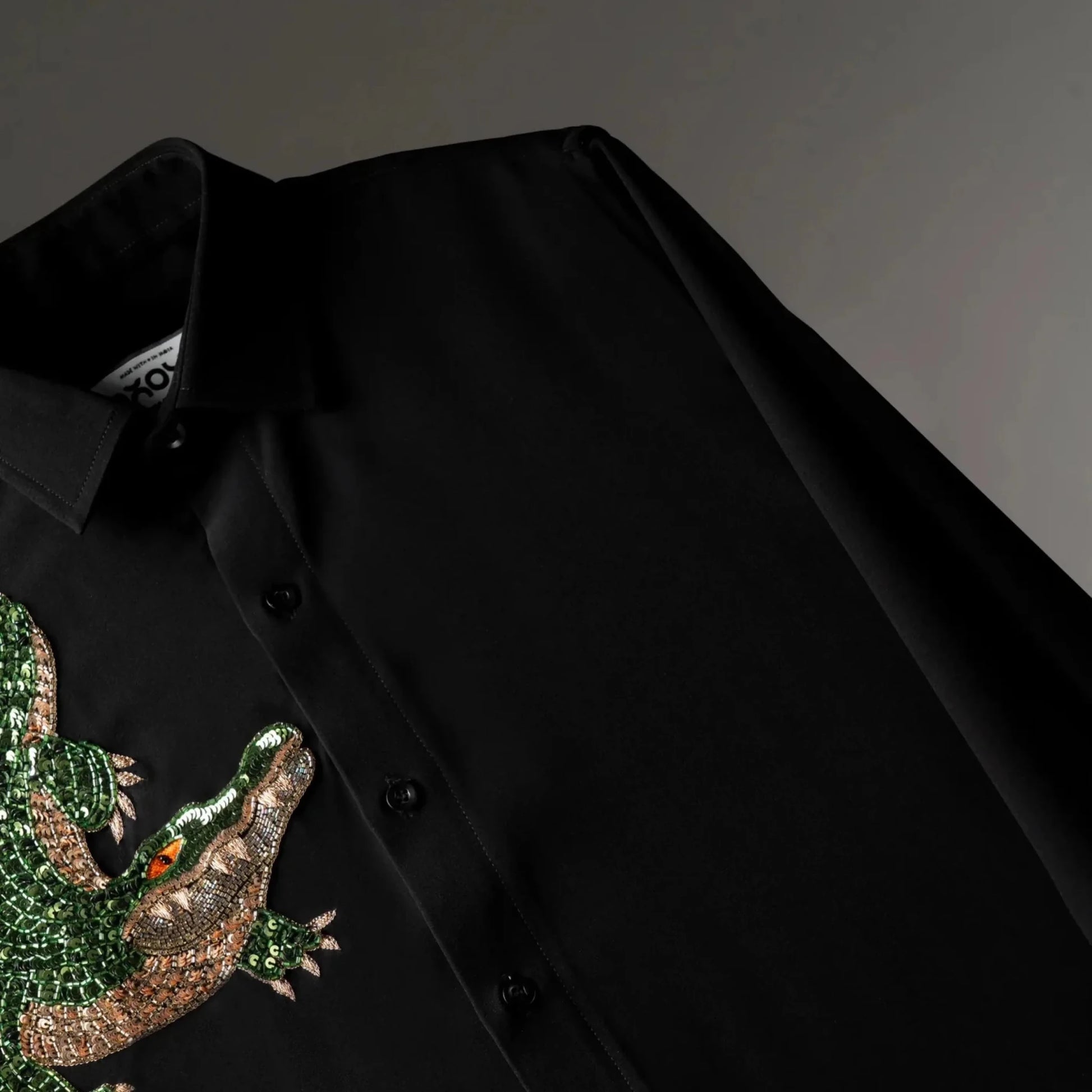 Viperjaw - Premium Crocodile Embroidered Shirt